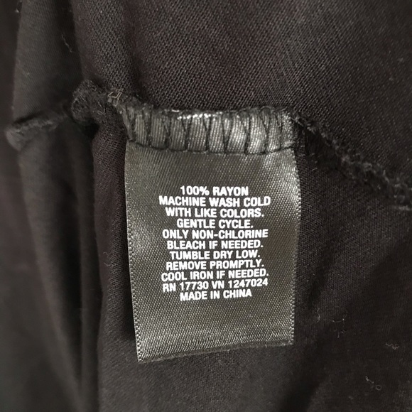 Mossimo L black asymmetrical tank - Picture 4 of 5